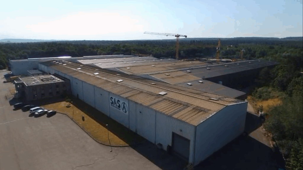 vue-de-haut-usine-sas-drone